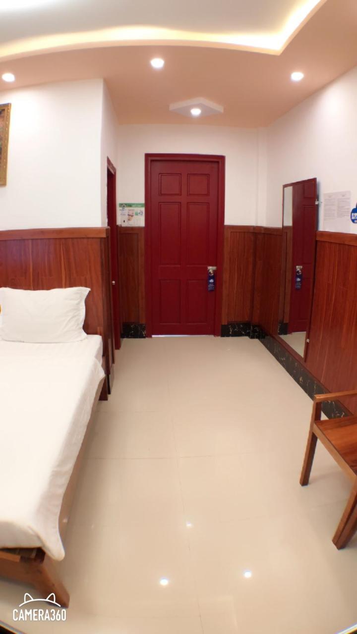 Ha Phat Hotel Duong Dong  エクステリア 写真