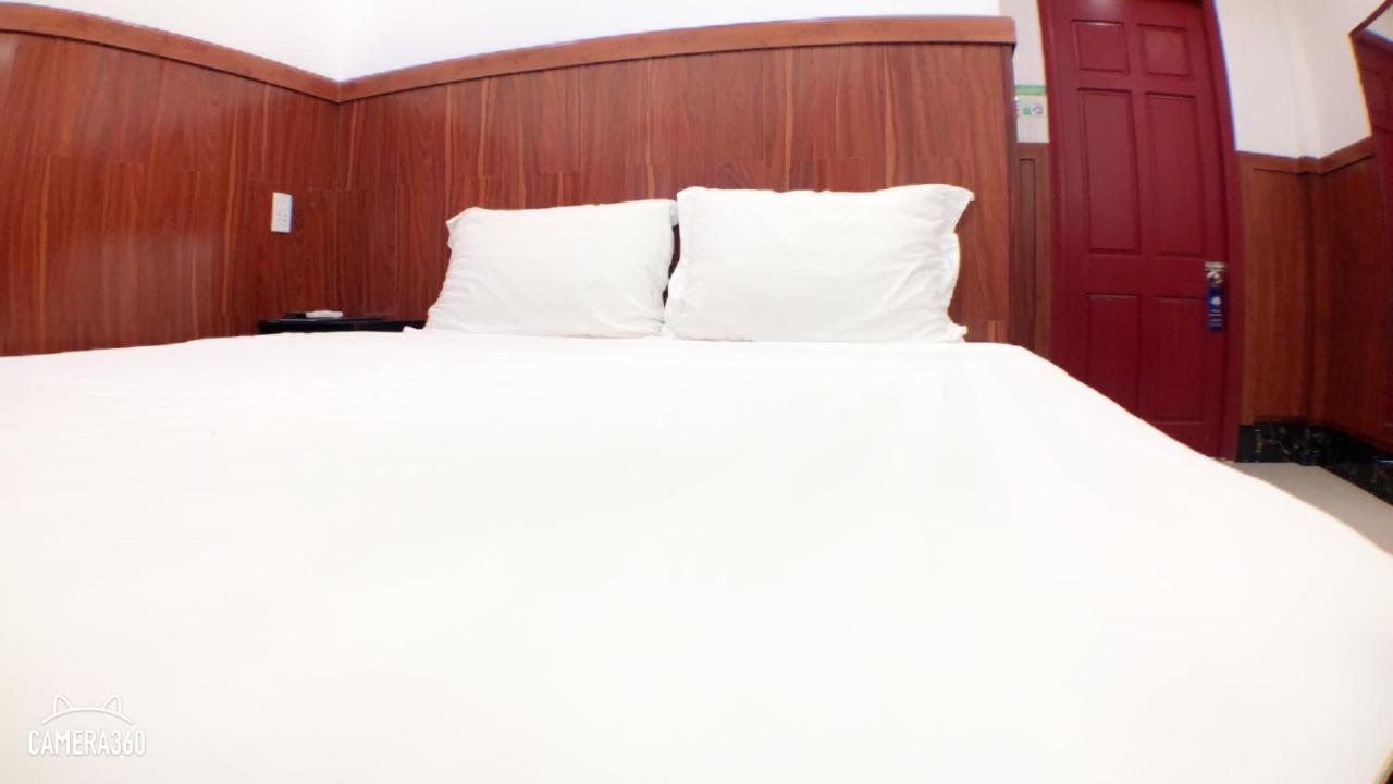 Ha Phat Hotel Duong Dong  エクステリア 写真