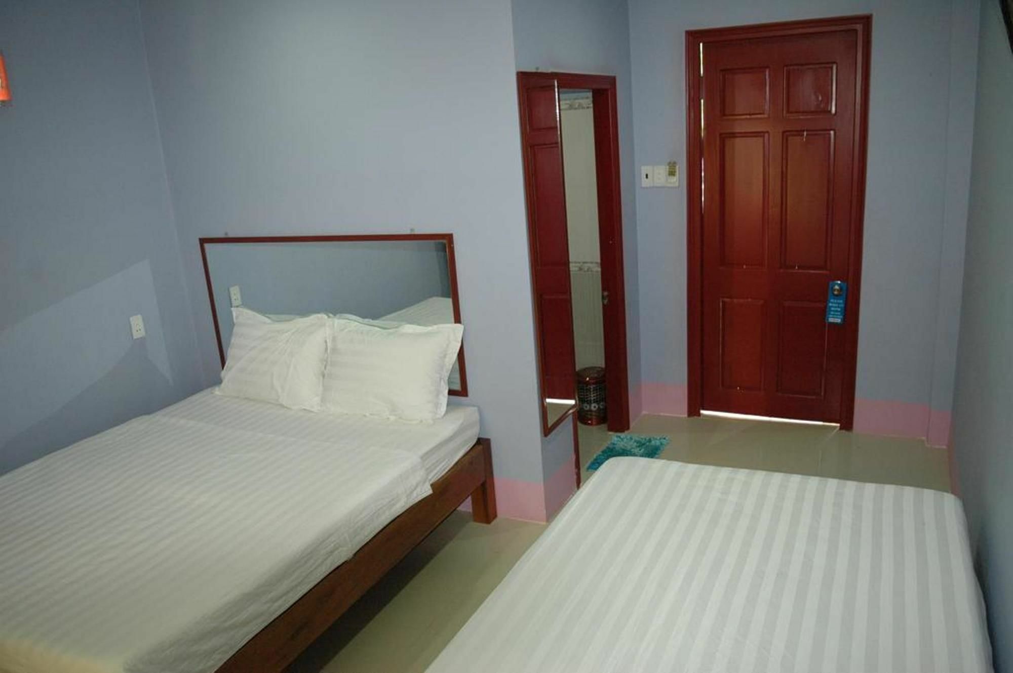 Ha Phat Hotel Duong Dong  エクステリア 写真