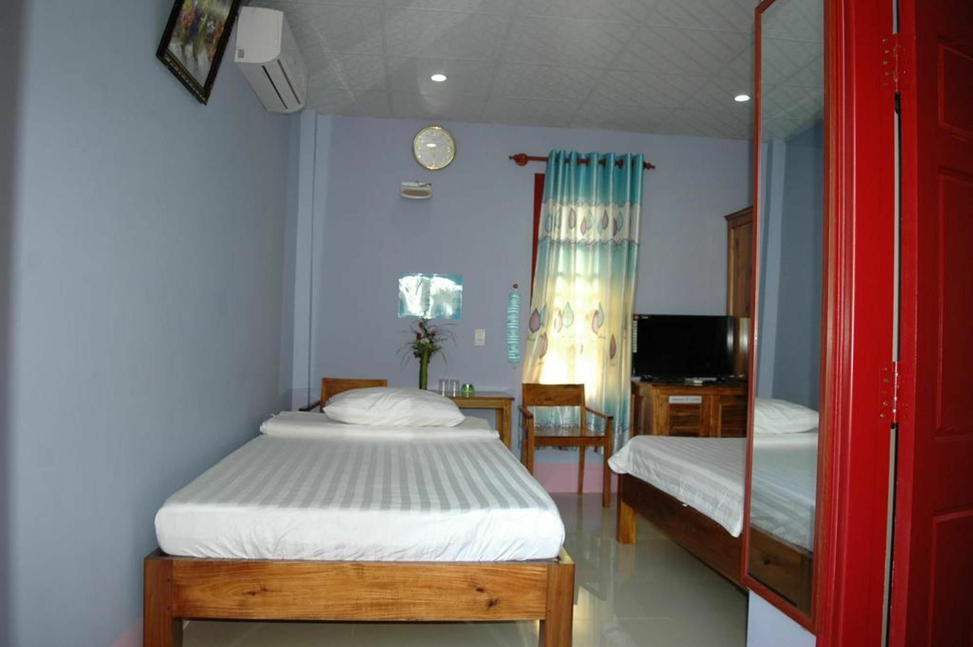 Ha Phat Hotel Duong Dong  エクステリア 写真