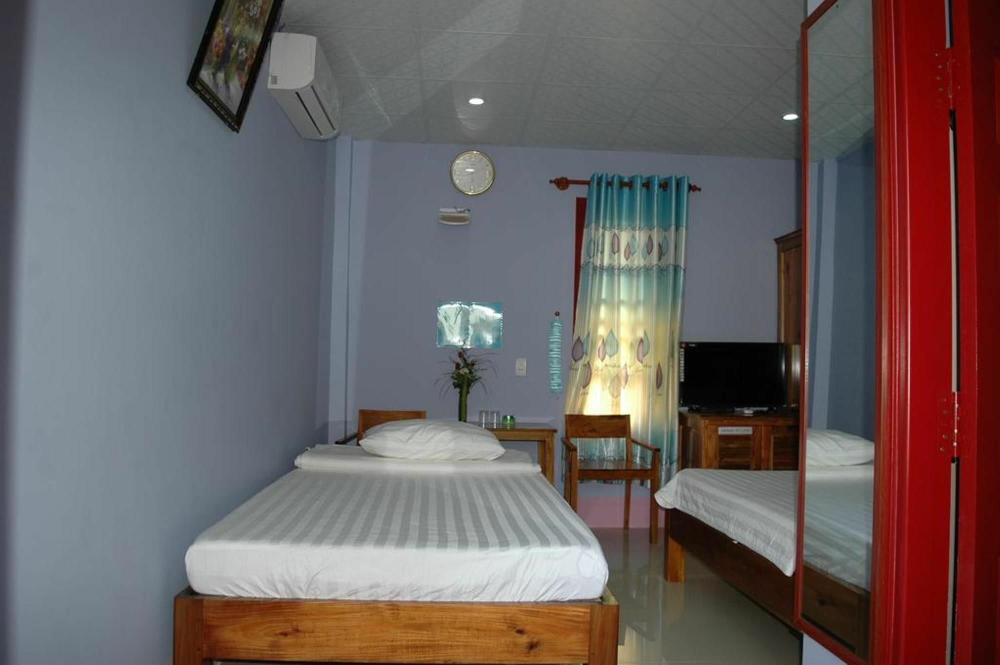 Ha Phat Hotel Duong Dong  エクステリア 写真